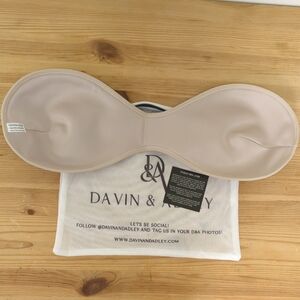Davina & Adley Beige Sleep Mask